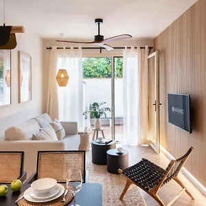 Magno Robles With Jacuzzi And Private Parking Apartment Sevilla
